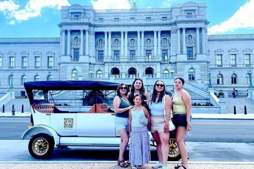 Washington DC Moonlight Tour by Electric Cart or Vintage Car