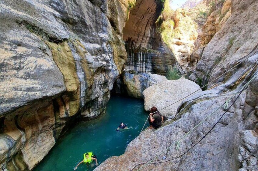 Sinkhole, Fins & Wadi Tiwi Explorer: Swim, Hike & Scenic Views
