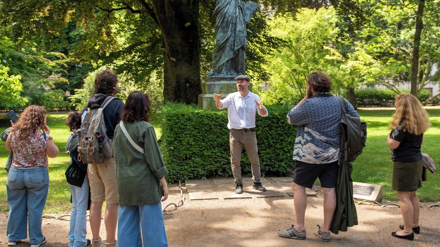 Explore Hemingway’s Paris with an Actor-Guide