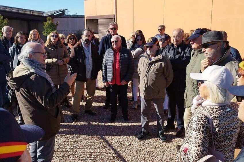 Vineyard Tour with Local Wine Tasting & Appetizer from Valencia