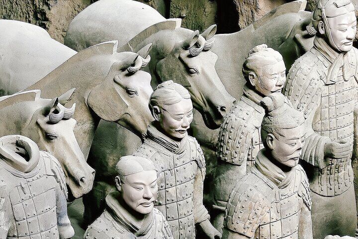 Xi'an in A Day: Terracotta Army & Top City Attractions with Lunch