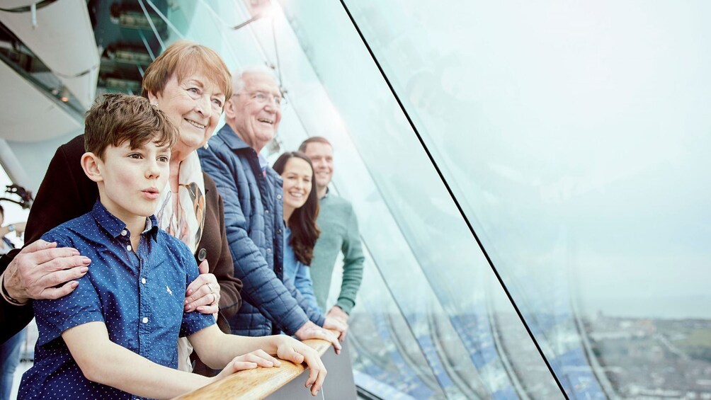 Portsmouth & Spinnaker Tower by Rail Tour from London