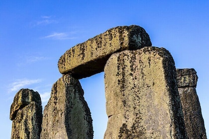 Luxury tour of Stonehenge and Salisbury Cathedral