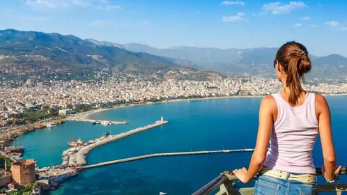 Alanya City Tour: Castle, Cleopatra Beach & Cable Car