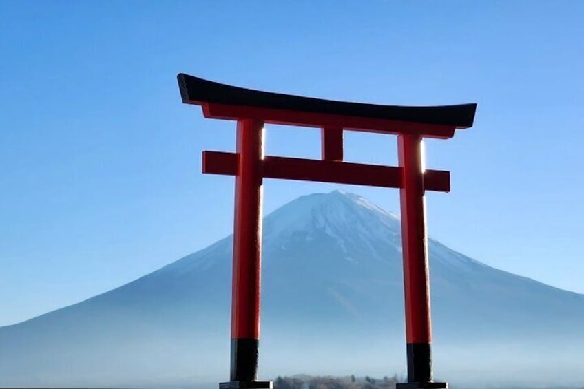 Scenic Spots of Mount Fuji Full Day Bus Tour from Tokyo