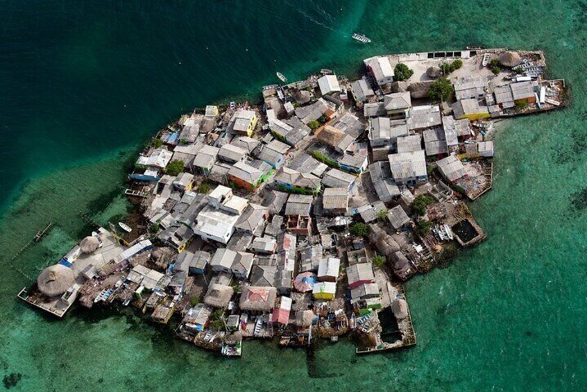 Rosary Island Tours and Musica from Carthagena