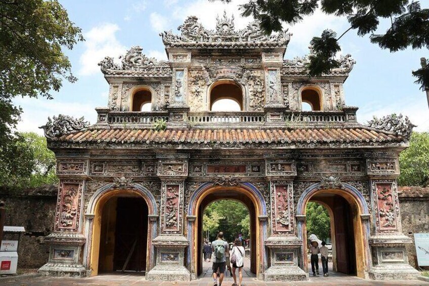 Hue City & Scenic Hai Van Pass – Small Group Full Day Tour