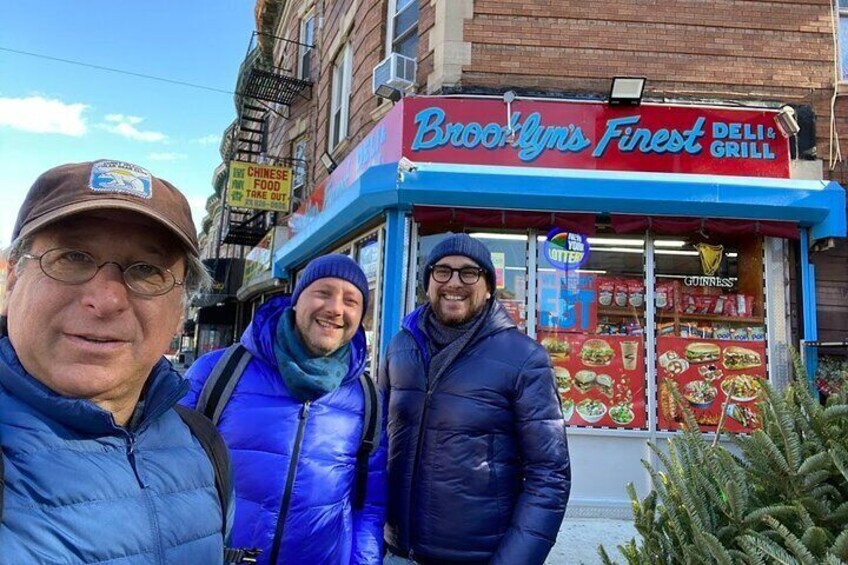  Brooklyn’s Cultural Odyssey on the Q Train