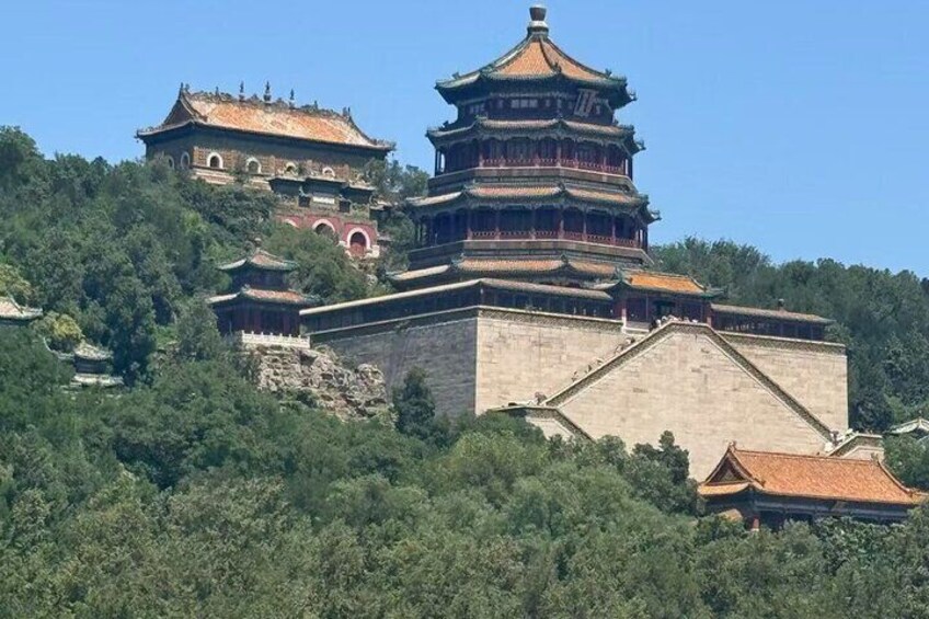 Half Day Tour of Beijing's Summer Palace with Guide and Driver
