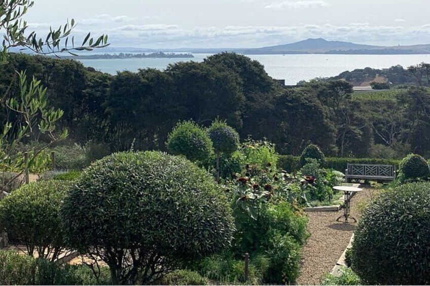 Private Waiheke Food & Wine Tour