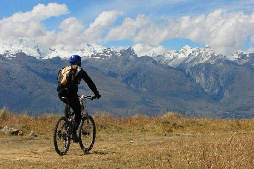 Huaraz Bike Tour Escapade in the Andes