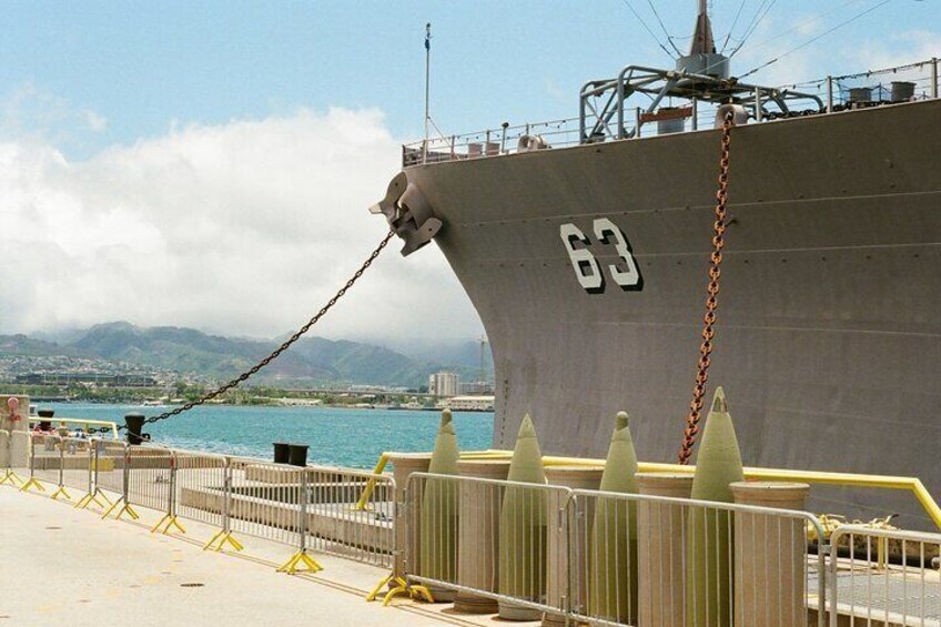 Pearl Harbor Battleship Missouri Memorial and USS Arizona