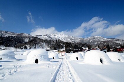 1 Day Tour Traditional Igloo Kamakura Festival and Snow Fun