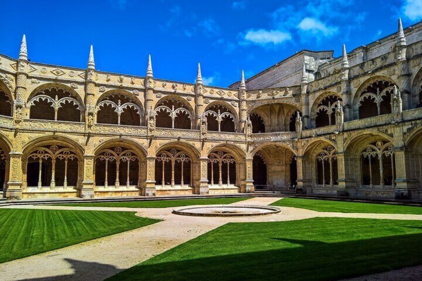 Lisbon: Tour of Belem and Jerónimos Monastery