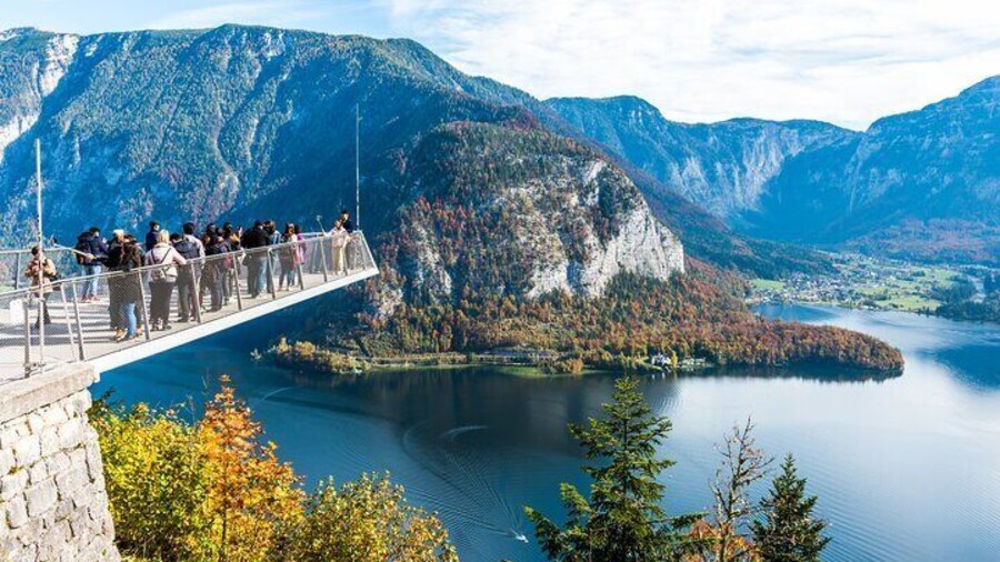 Private Hallstatt and Salzburg from Vienna with Skywalk