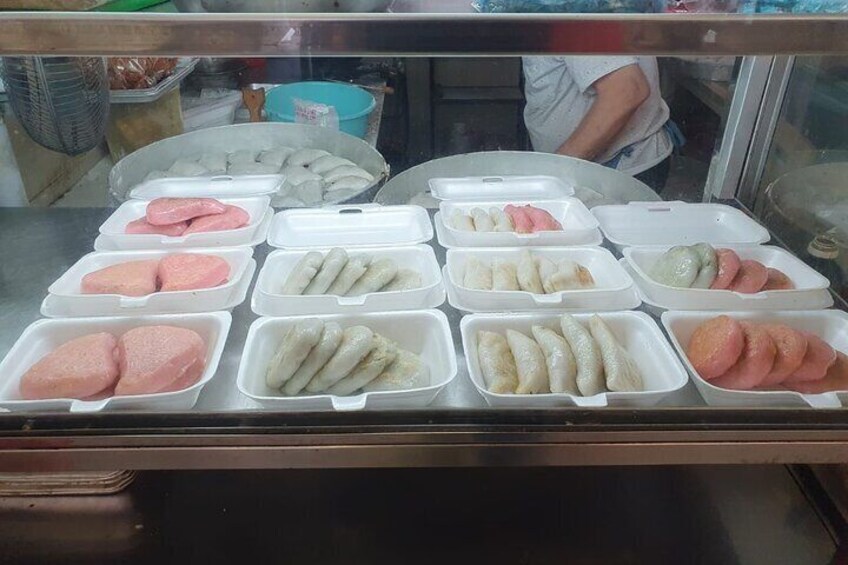 Chinatown Heritage and Local Street Food Small Group Tour 