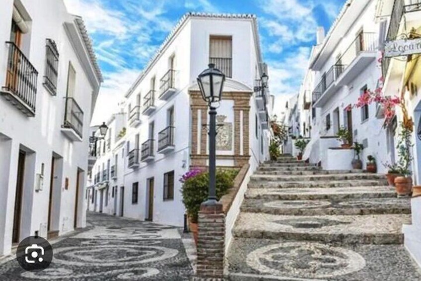 Excursion to Nerja and Frigiliana from the port of Motril