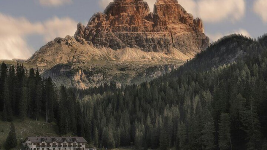 From Venice: The Best of the Dolomites Mountains Day Trip