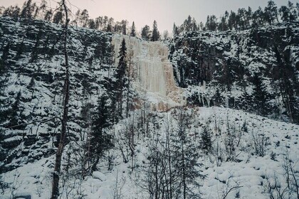 Korouoma Frozen Waterfall with Photography