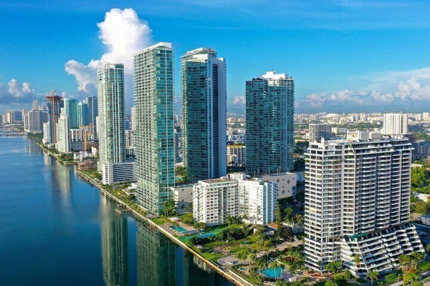 Miami Downtown Highlights Private Guided Walking Tour