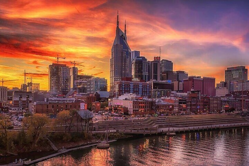 Golden Hour in Music City: Private Evening Van Tour