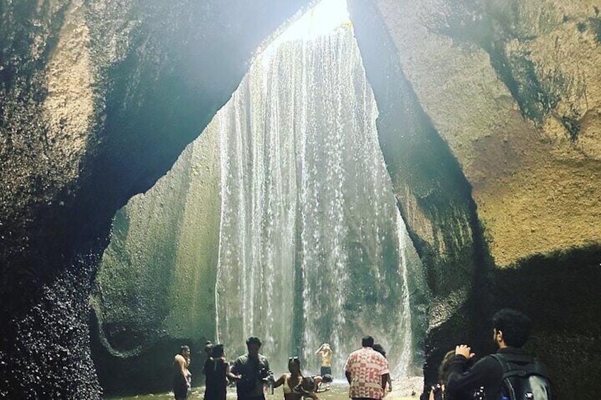 Bali Lempuyang Temple, Water Palace, and Waterfall Tour
