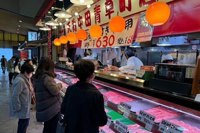 Kanazawa: 2-Hour Private Tour of Omicho Market with Tastings