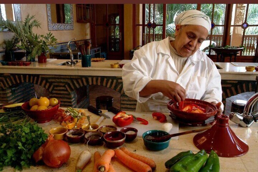 Authentic Moroccan Cooking Class in Agadir with Hotel Pickup