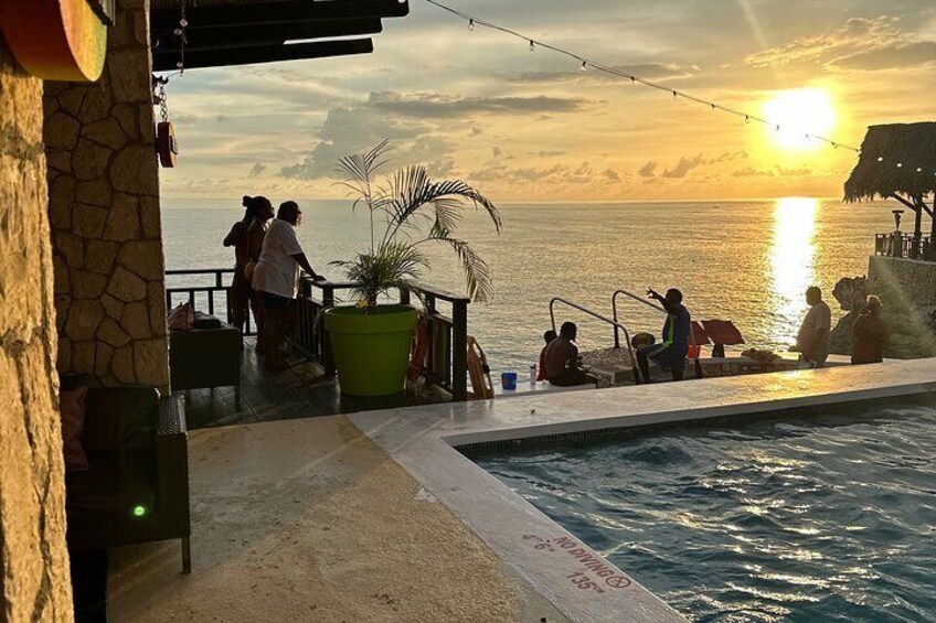 Seven Miles Beach and Rick's Cafe Tour