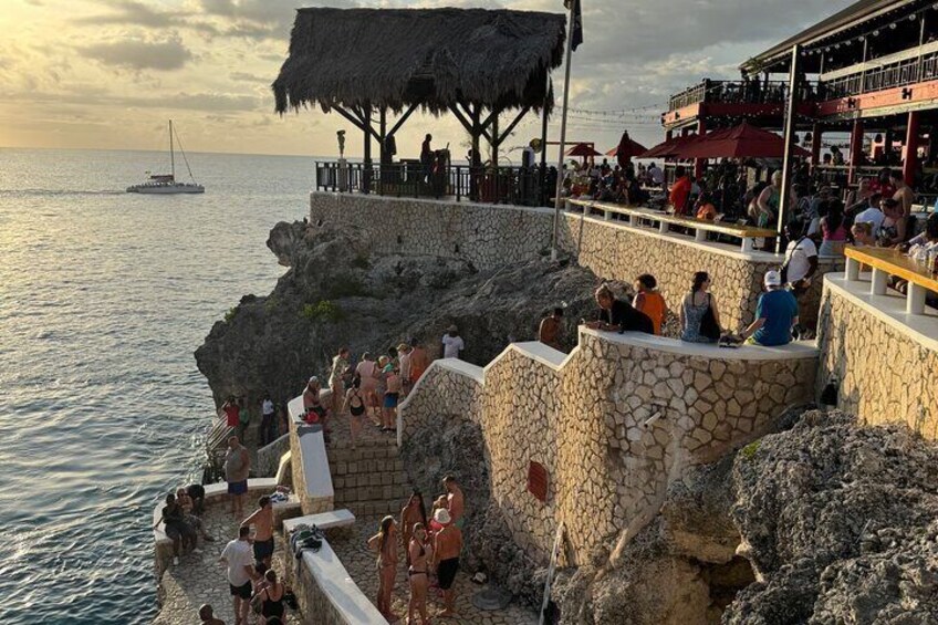 Seven Miles Beach and Rick's Cafe Tour