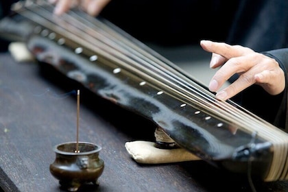 Chinese Musical Instrument Guqin Learning Experience with Tea