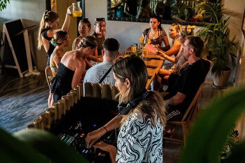 Bottomless Brunch Sunday's at Nio Fusion, Ios Island