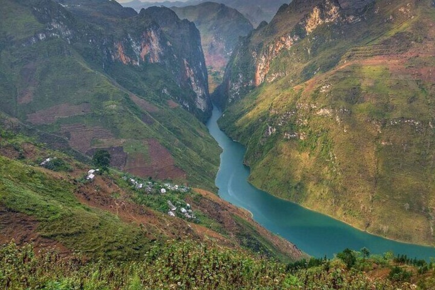 Ha Giang Loop Tour for 4 Days and 3 Nights