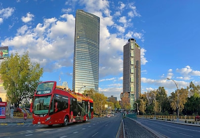 Hop-on-Hop-off-Stadtrundfahrt CDMX