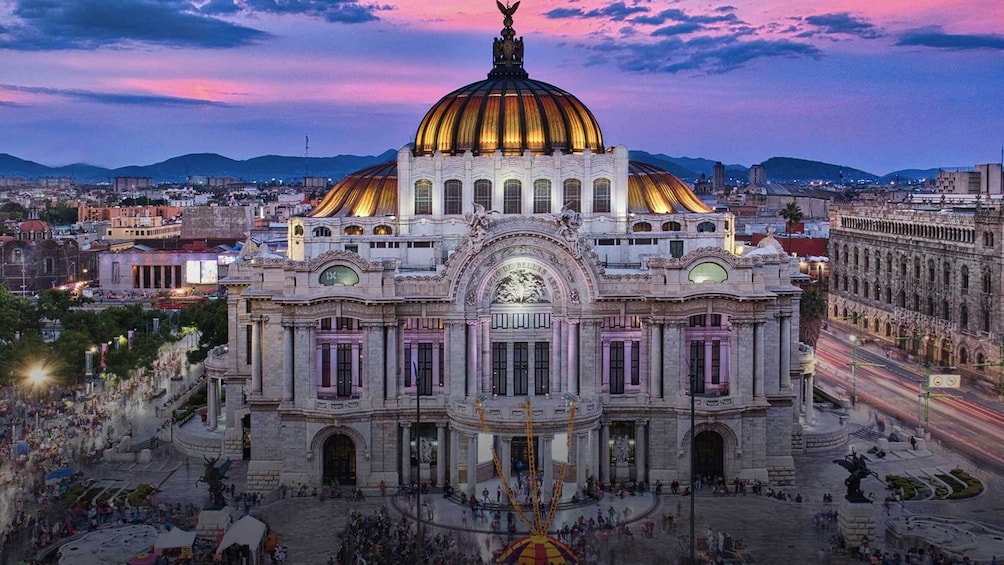 Turibus Hop-on Hop-off City Tour Mexico City