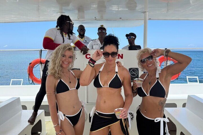 SUNSET PARTY CATAMARAN NEGRIL with transfers from Montego Bay