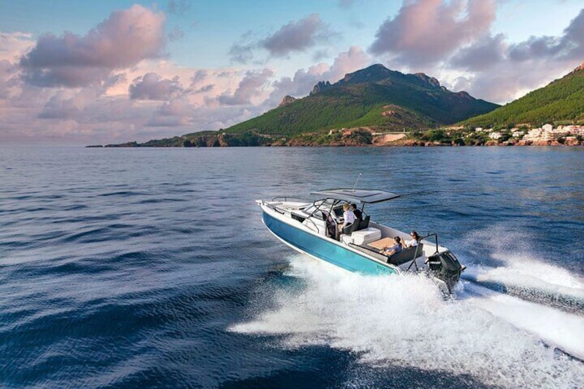 Adriana - RYCK 280 in action