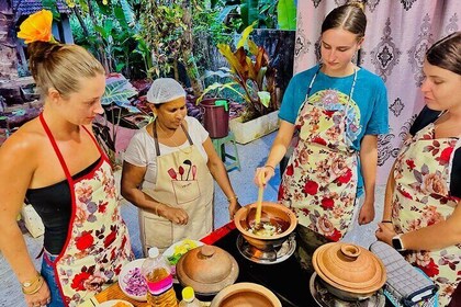 Authentic Sri Lankan Cooking Class in Mirissa