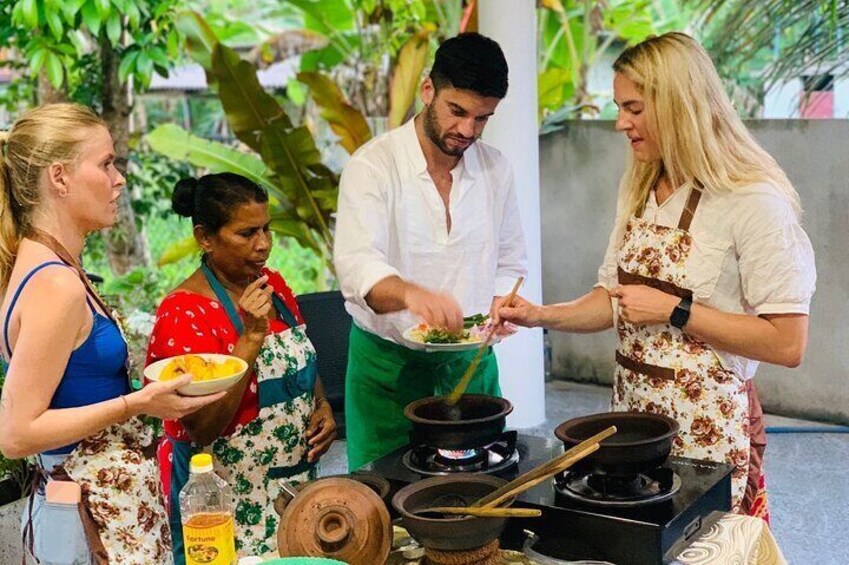 Authentic Sri Lankan Cooking Class in Mirissa