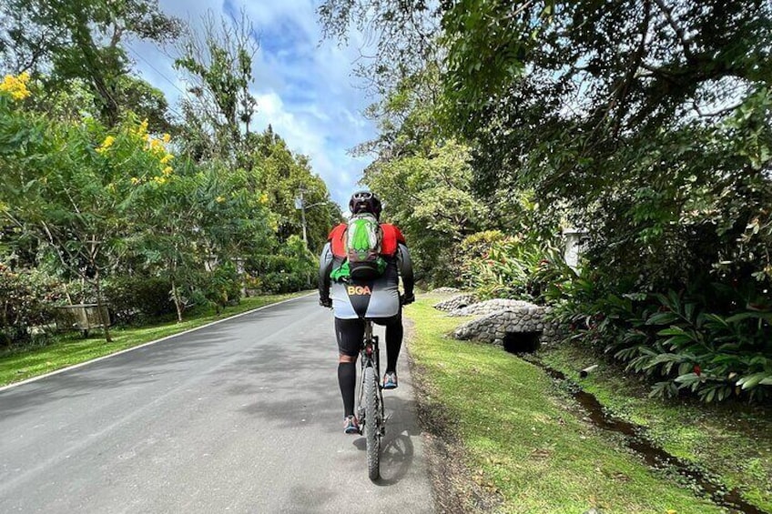 3 Hour Private Cycling Around El Valle De Antón 