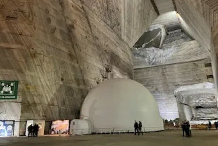 Slănic Salt Mine, Casa Seciu Feast and Dracula's Resting Place