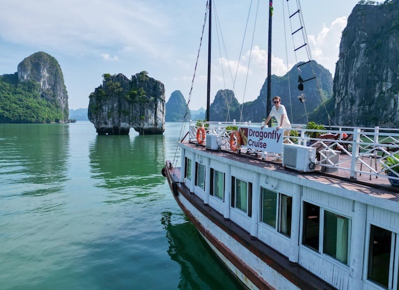 Hanoi: Islands, Caves, Kayak & Halong Dragonfly Boat Cruise