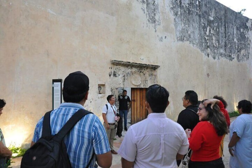 Campeche Through the Theater Staged Pedestrian Tour