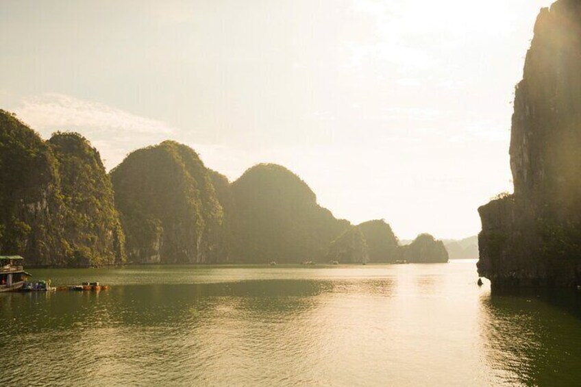 From Hanoi: Luxury Cruise explore Lan Ha Bay & Viet Hai Village