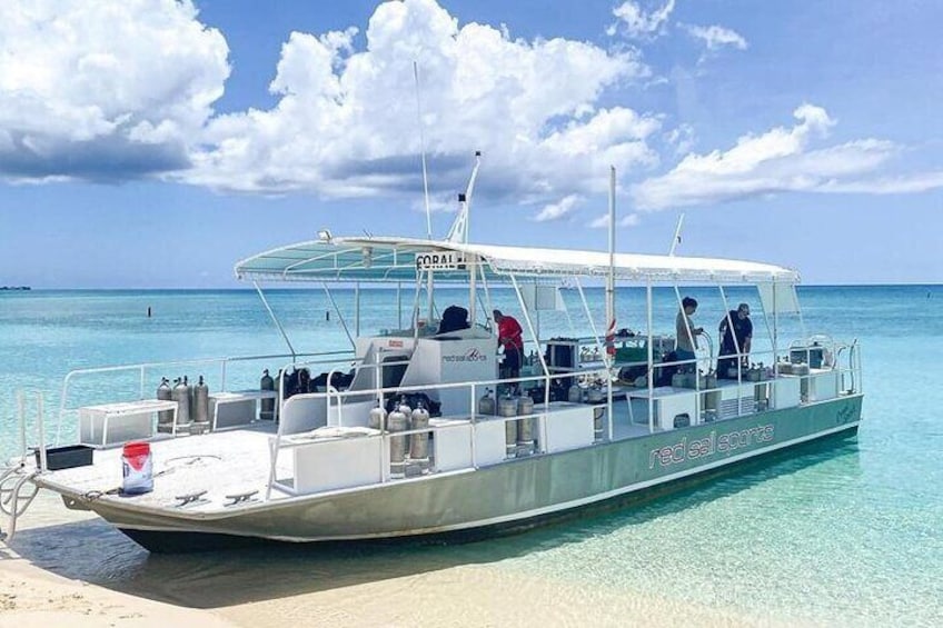 Learn to Scuba Dive in Grand Cayman