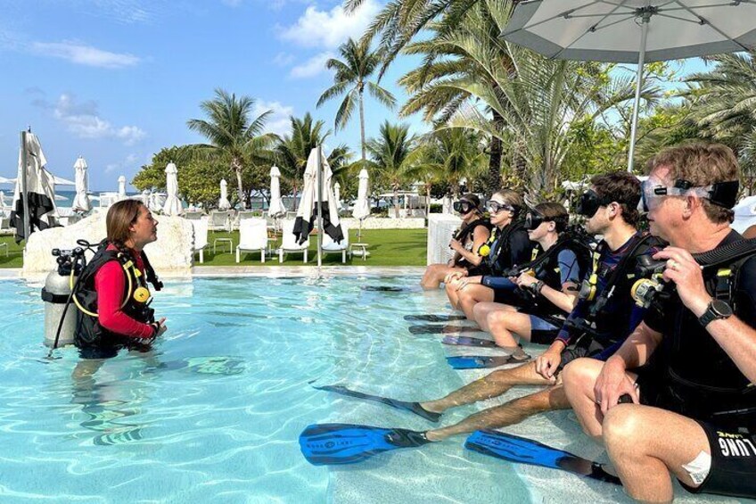 Learn to Scuba Dive in Grand Cayman