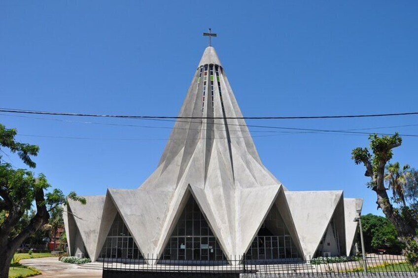 Private Full Day Historical & Arts Tour in Maputo