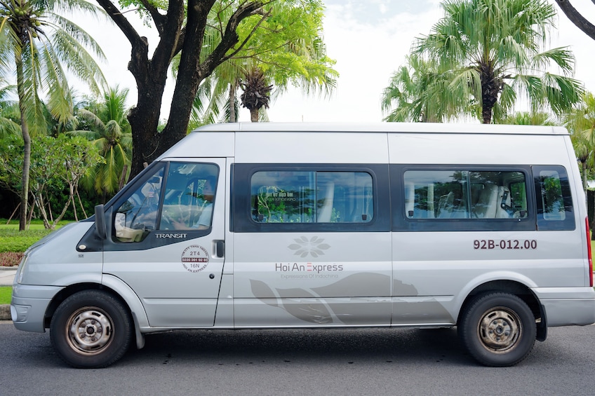 Private Transfer: Cam Ranh Airport to/from Van Phong Bay