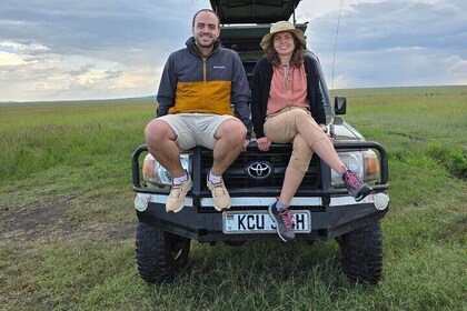 4天马赛马拉和纳库鲁湖国家公园