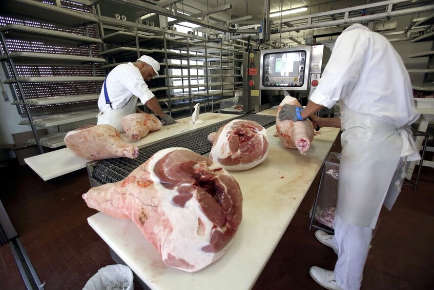 Discover Parma’s Flavors: Parmigiano & Prosciutto Food Tour